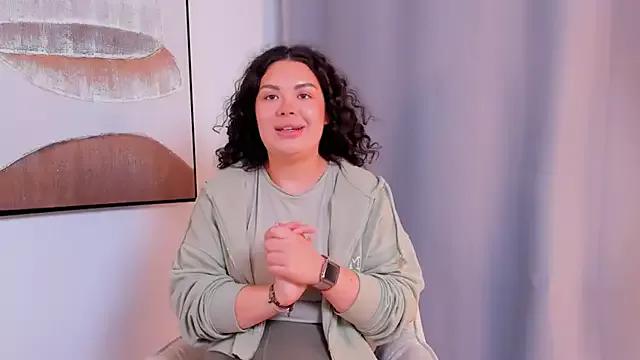 MarylynnPere from StripChat is Freechat