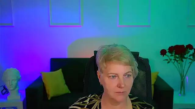 MaryMogan from StripChat is Freechat