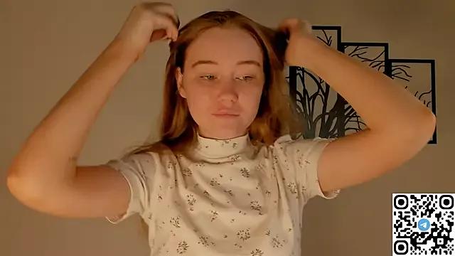 MaryRoyce from StripChat is Freechat