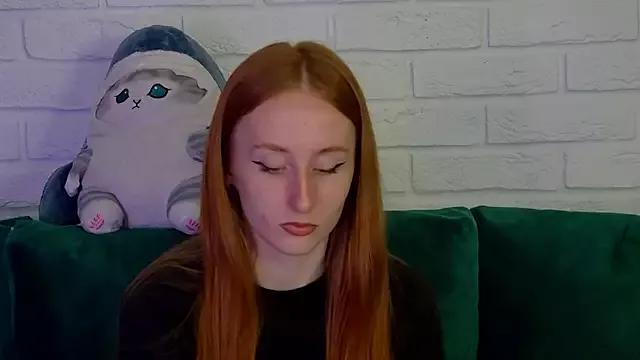Discover our girls online shows and discover the company of countless livestreamers, with stunning shapes, sex toys and more.