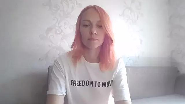 MashaSwan9977 from StripChat is Freechat
