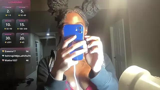 maskedgirl5005 from StripChat is Freechat