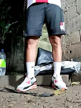 Master_pigdirty from StripChat is Freechat