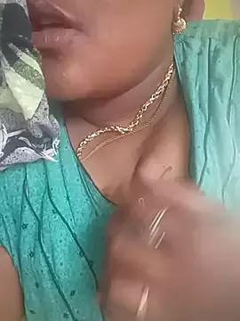 Mathumithatamil from StripChat is Freechat