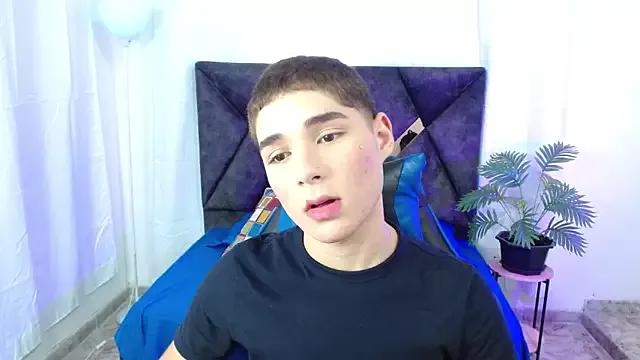 Mattass18 from StripChat