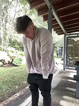 MATTEOSANTINO21 from StripChat