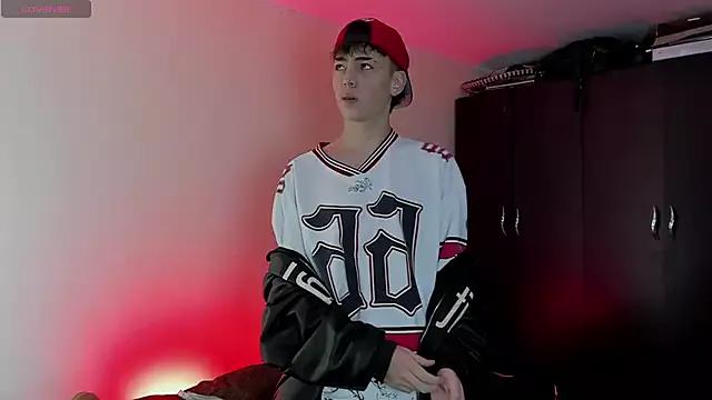 MattiDeLuca from StripChat