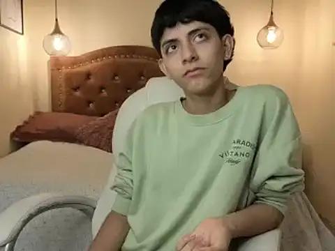 Matty_Sparkk from StripChat