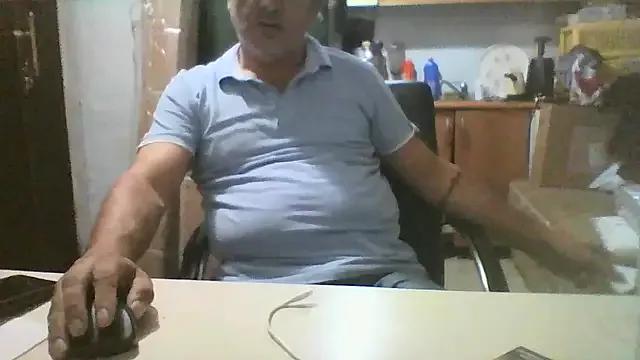 MATURE-MEN from StripChat is Freechat