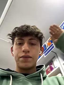 MaxiDoctor1 webcams show profile image 