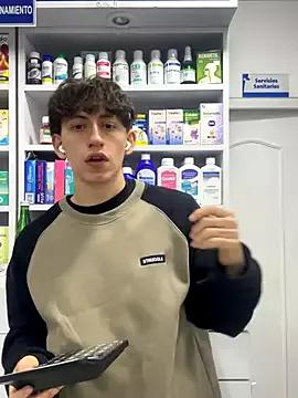 MaxiDoctor1 webcams show profile image 