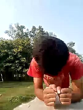 Maxmishra18 webcams show profile image 