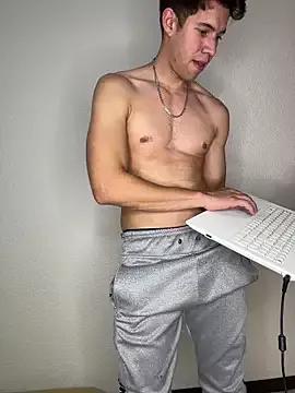 Maxtaylor18 webcams show profile image 