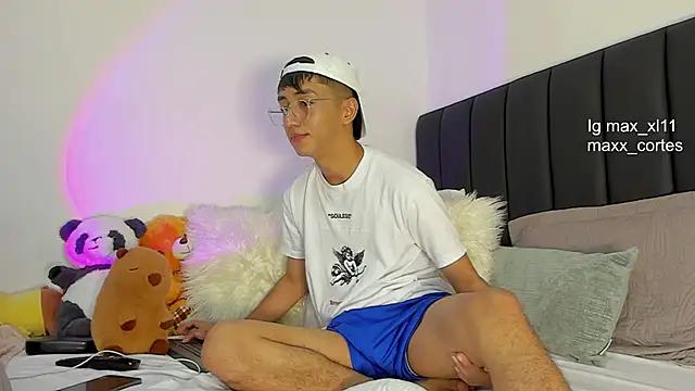 maxx_cortes from StripChat