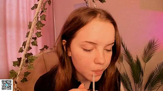 Maya2kk from StripChat