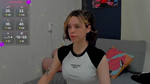 Maya_Berry_ from StripChat