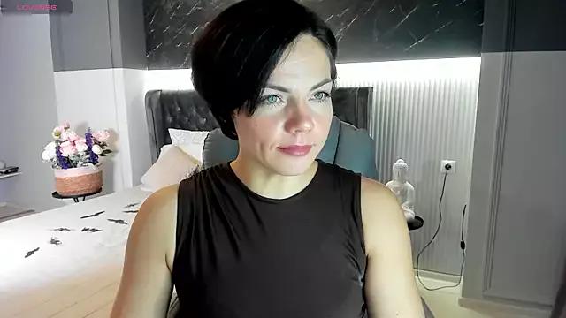 Maya_Levin from StripChat is Freechat