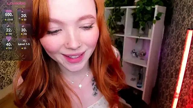 Discover our girls online shows and discover the company of countless livestreamers, with stunning shapes, sex toys and more.
