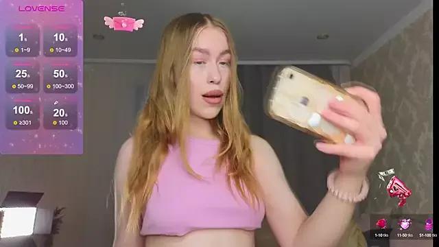 Discover our girls online shows and discover the company of countless livestreamers, with stunning shapes, sex toys and more.