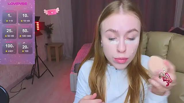 Discover our girls online shows and discover the company of countless livestreamers, with stunning shapes, sex toys and more.