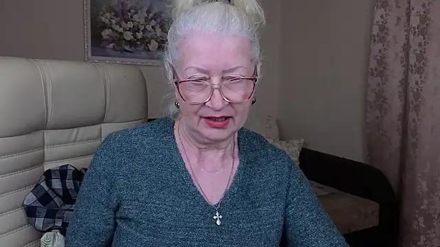 Maya_Mayflower from StripChat