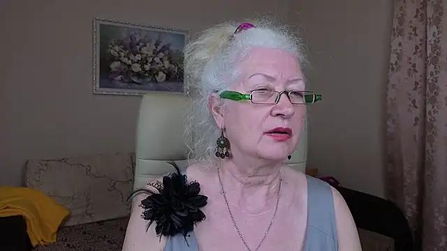 Maya_Mayflower from StripChat