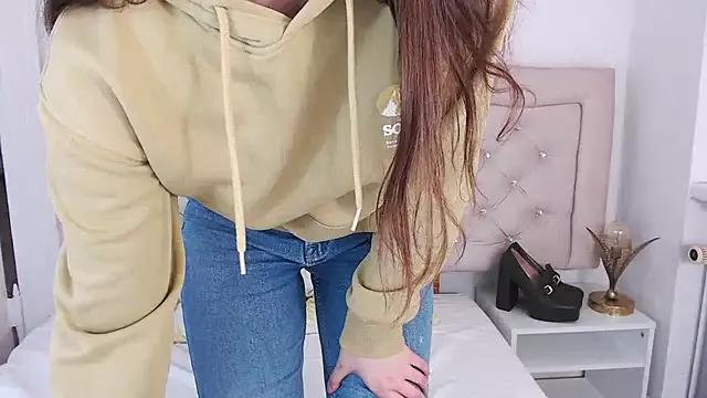 MayaFlirt from StripChat