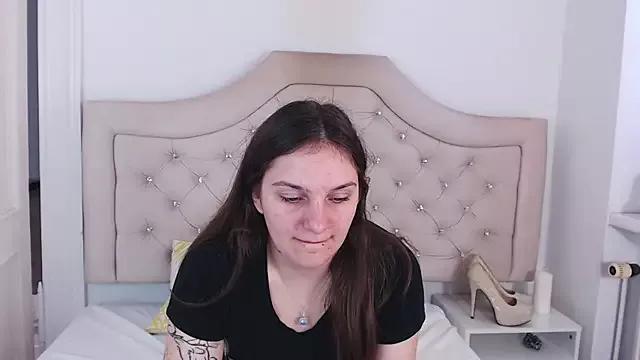 MayaFlirt from StripChat