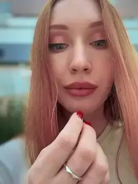MayaSolar from StripChat