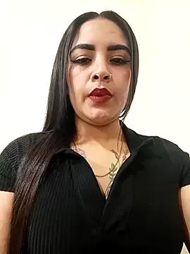 Photos of MAYE__13 from StripChat is Freechat