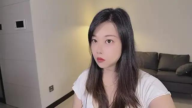Maymay_ from StripChat is Freechat