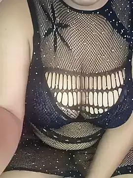 Mazzakiinn from StripChat