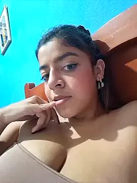 Medeahelios from StripChat
