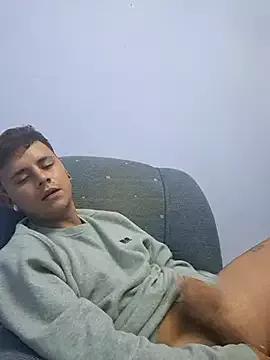 Meenlove from StripChat