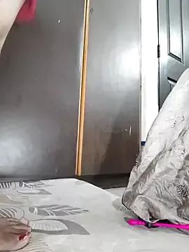 meenu_baby from StripChat