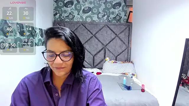 Megan_Milf__ from StripChat is Freechat