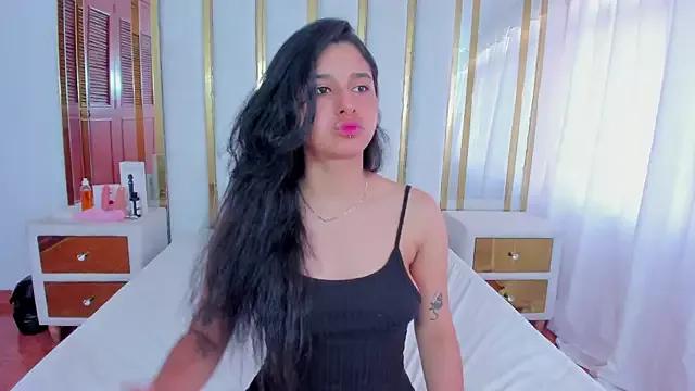Megan_Whitte from StripChat is Freechat