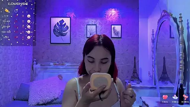 Megane_whitte from StripChat is Freechat