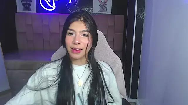 Melanny_b_ from StripChat is Freechat