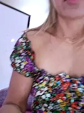 melissa_35_ from StripChat is Freechat