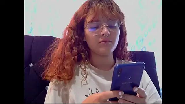 Melissa_Girart from StripChat is Freechat