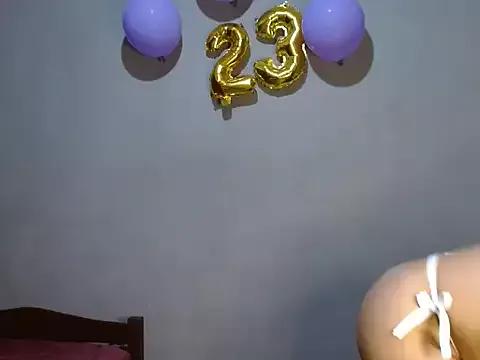 MelissaTommy from StripChat is Freechat