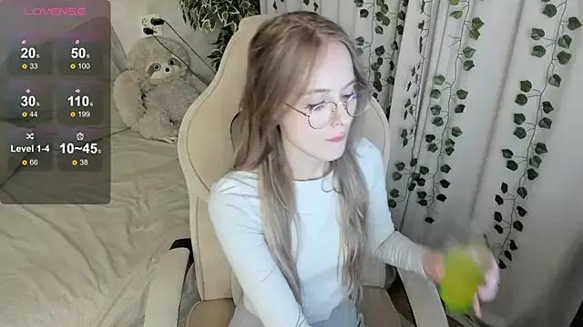 Mell_milles webcams show profile image 