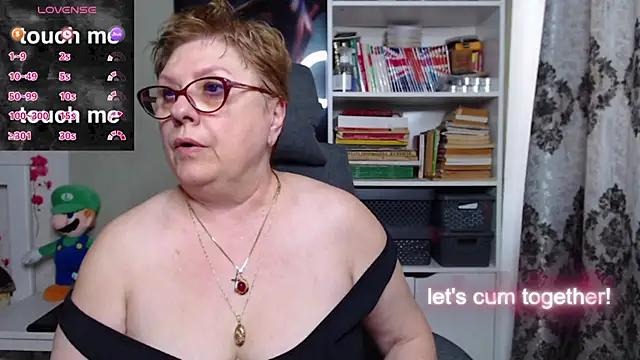 Mella4you from StripChat