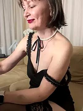 Melljoy from StripChat