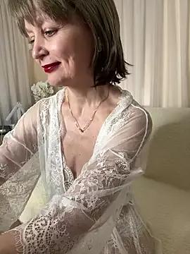 Melljoy from StripChat is Freechat