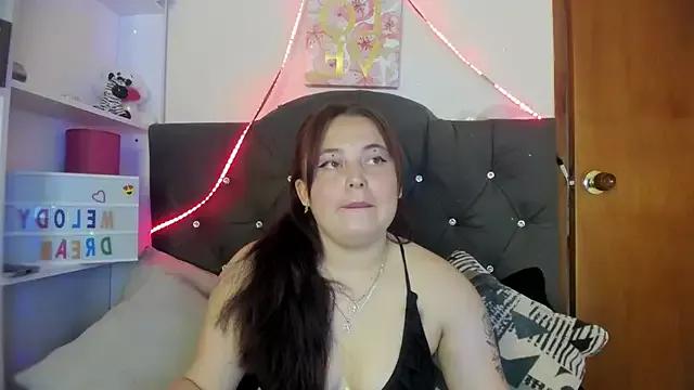 Discover our girls online shows and discover the company of countless livestreamers, with stunning shapes, sex toys and more.