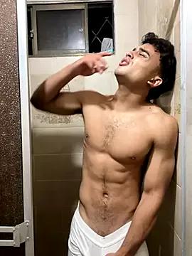 Mentriplex from StripChat is Freechat