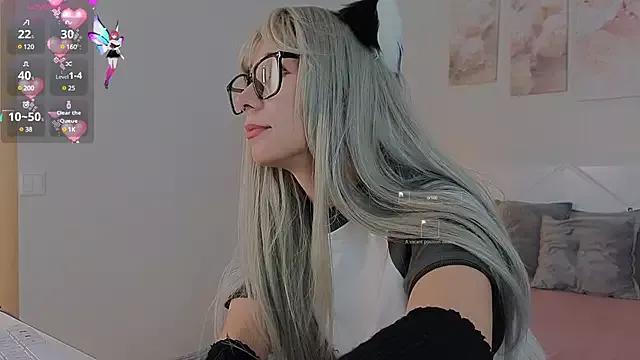 meomeee from StripChat