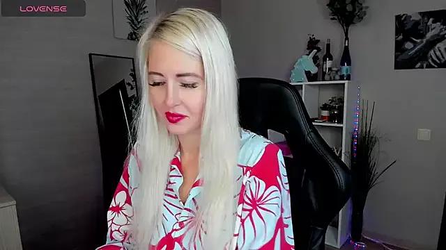 Mermaid_N from StripChat